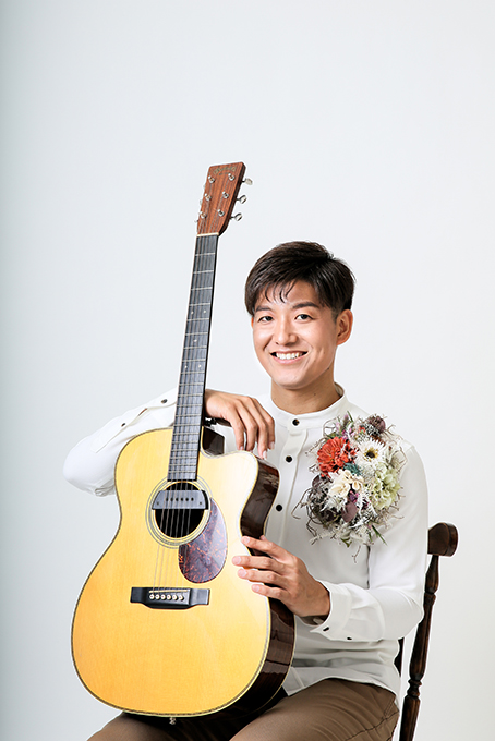 根岸哲也（ギター）